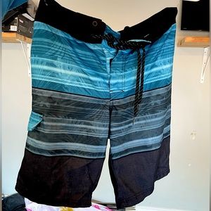 Ocean Current Blue/Black Men’s Swim Trunks